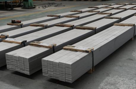 Flat Steel Bar Grade: Q235 Q195 Ss400 S235jr
