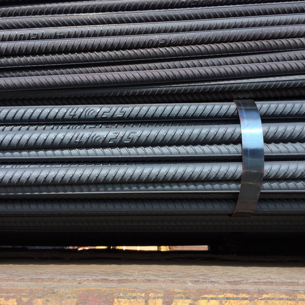 Çin'de yapılan düşük fiyat deforme çelik çubuk / yuvarlak inşaat demiri